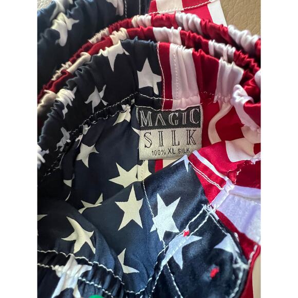 Vintage NWT Mens MAGIC SILK 100% Pure Silk American Flag Boxers, XL - Picture 3 of 4
